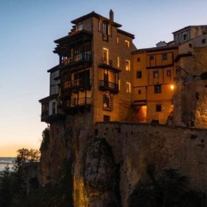 Casas Colgadas de Cuenca Gratis — Tours y Visitas en Cuenca