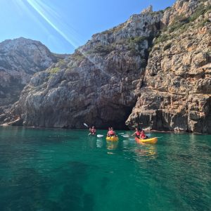 Ruta en Kayak por Cala Granadella en Xàbia — Actividades Acuáticas en Comunidad Valenciana