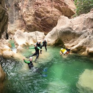 Barranquismo en Sierra de Guara — Barranquismo y coasteering en Aragón